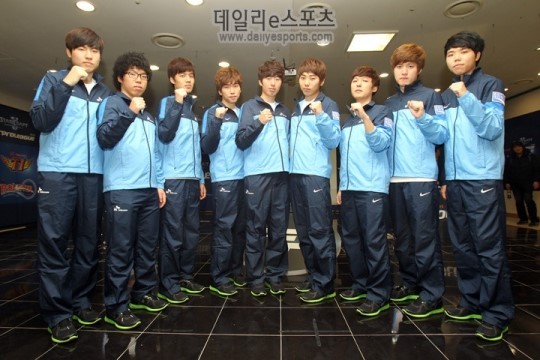 【前瞻】2025LPL春季赛TES vs WE，排名大战意义非凡