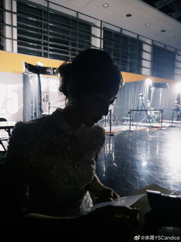 LCS赛区的100 Thieves战队今天官宣了教练组大名单